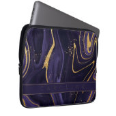 Elegantes, Lila Goldmarmor-Monogramm Laptopschutzhülle (Vorne Rechts)