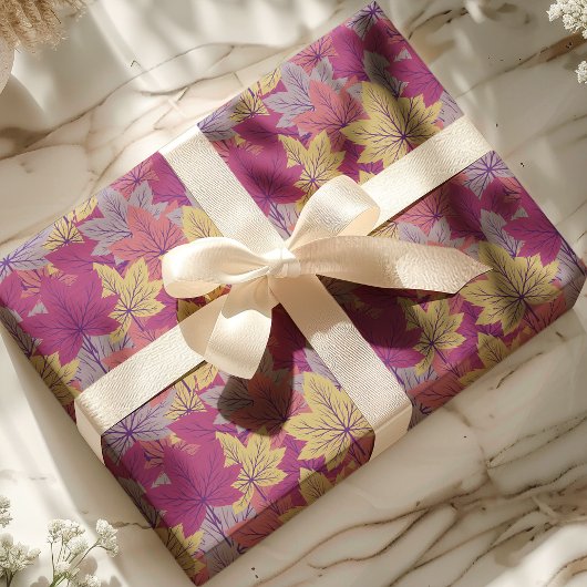 Elegantes, Lila Herbstmuster Geschenkpapier