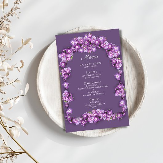 Elegantes Lila Hochzeitsmenü von Lilac I Arch Flor