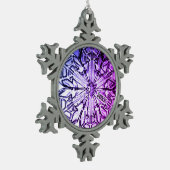 Elegantes Lila Jahr aus festem Glas Schneeflocken Zinn-Ornament (Links)