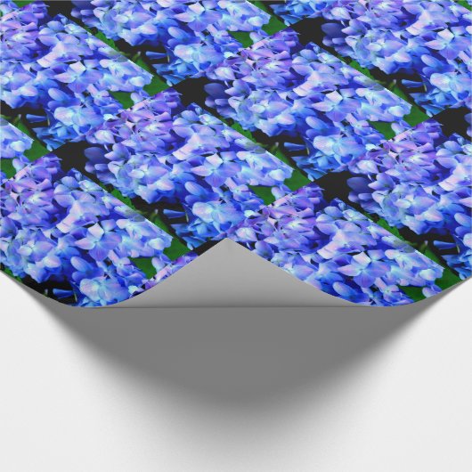 Elegantes lila Magenta Blumenhydrangea Geschenkpapier (Ecke)