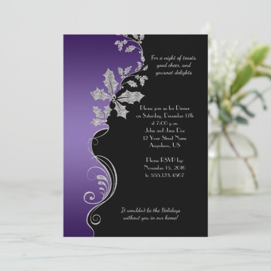 Elegantes Lila Silver Holly Weihnachts-Party Einladung (Stehend Vorderseite)