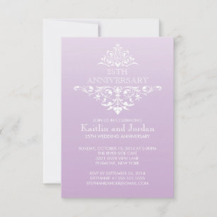 Elegantes lila violettes Jubiläumsfest mit florist Einladung