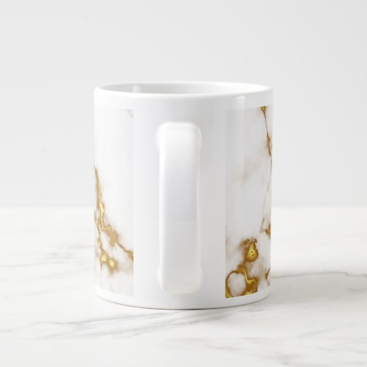 Elegantes Luxusgolddesign aus Marmor Jumbo-Tasse (Rückseite)
