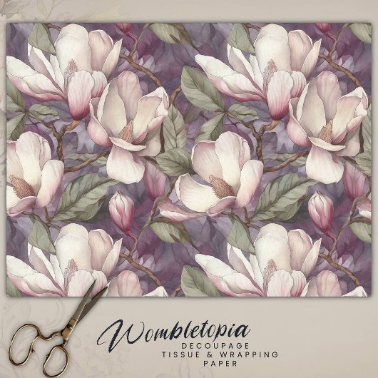 Elegantes Magnolia Blumenrosa auf Lila Seidenpapier
