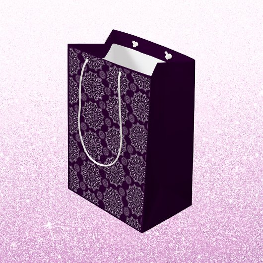 Elegantes Mandala-Muster lila Silberdiwali Mittlere Geschenktüte
