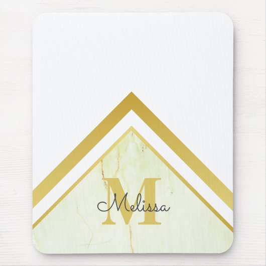 Elegantes Marble-Gold-Zickzack-Monogramm Mousepad (Vorne)
