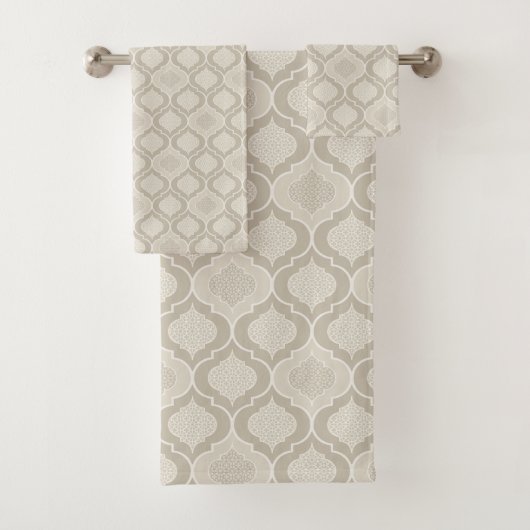 Elegantes marokkanisches Trellis-Muster in neutral Badhandtuch Set (Insitu)