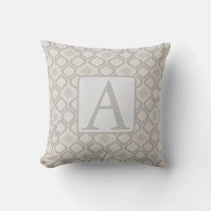 Elegantes marokkanisches Trellis-Muster in neutral Kissen