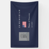 Elegantes Memorial in blau mit Foto und Flagge Banner (Vertikal)