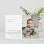 Elegantes Minimal Blue Typografy Foto Taufe Dankeskarte (Stehend Vorderseite)