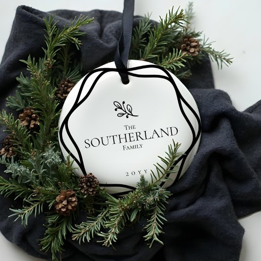 Elegantes Minimal Leaf Foliage Black & White Foto Keramik Ornament