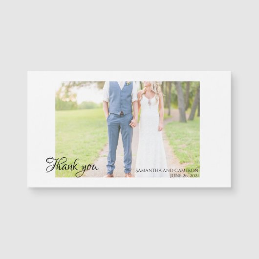 Elegantes Minimal Typografy Wedding Foto Magnetkarte (Vorderseite)