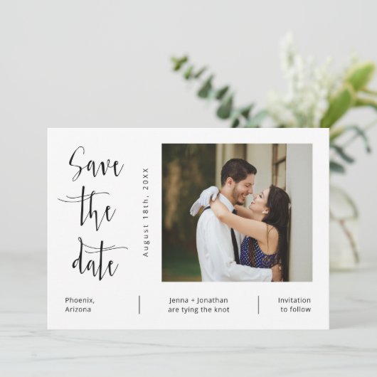 Elegantes minimales Script QR Code Foto Save the D Einladung (Stehend Vorderseite)