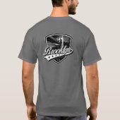 Elegantes Minimalistisches Brooklyn Logo-Design T-Shirt (Rückseite)