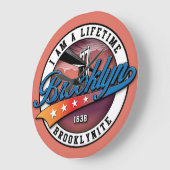 Elegantes Minimalistisches einfaches Brooklyn Logo Große Wanduhr (Winkel)