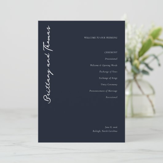 Elegantes minimalistisches Hochzeitsprogramm der N Programm (Stehend Vorderseite)