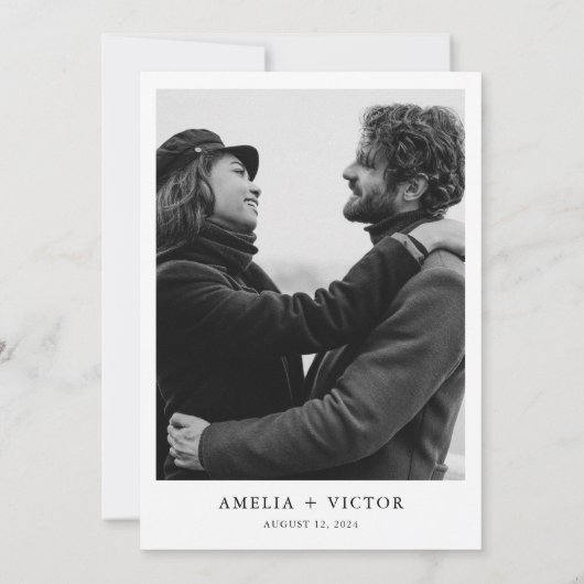 Elegantes Minimalistisches Schwarz-Weiß-Foto Hochz Einladung (Rückseite)