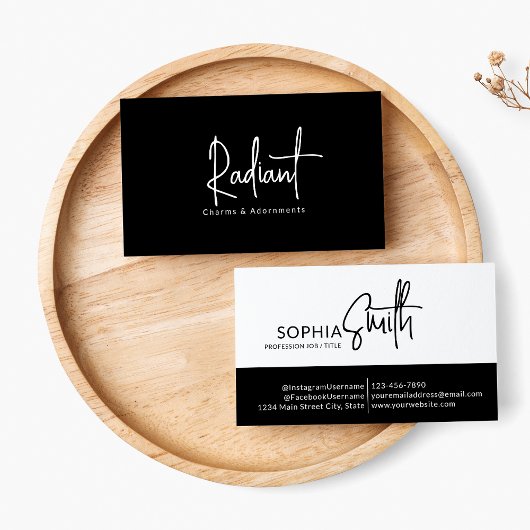 Elegantes Minimalistisches Schwarz-Weiß-Skript Visitenkarte