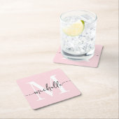 Elegantes Modern Blush Pink Monogram Name Script Rechteckiger Pappuntersetzer (Vor Ort)