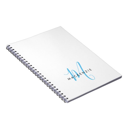 Elegantes Modern White Sky Blue Script Monogram Notizblock (Rechte Seite)