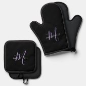 Elegantes, modernes Black Lavender Script Monogram Ofenhandschuh & Topflappen-Set (Vorderseite/Rückseite)