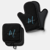 Elegantes, modernes Black Sky Blue Script Monogram Ofenhandschuh & Topflappen-Set (Vorderseite/Rückseite)