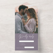 Elegantes modernes, dunkles lila Hochzeitsfest mit All In One Einladung (Innen Boden)