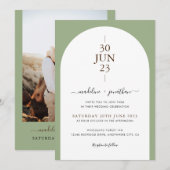 Elegantes, modernes Foto mit grüner Tür Hochzeitsi Einladung (Vorne/Hinten)