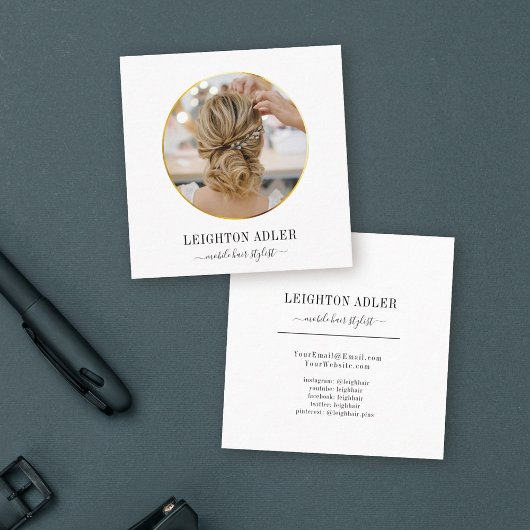 Elegantes, modernes Gold Hair Stylist Chic Script Telefonnummerkarte