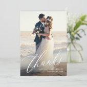 Elegantes, modernes Kalligrafie-Script-Hochzeitssk Dankeskarte (Stehend Vorderseite)