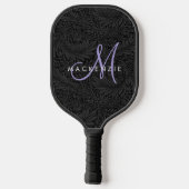 Elegantes, modernes Lila Script Monogram Pickleball Schläger (Rückseite)