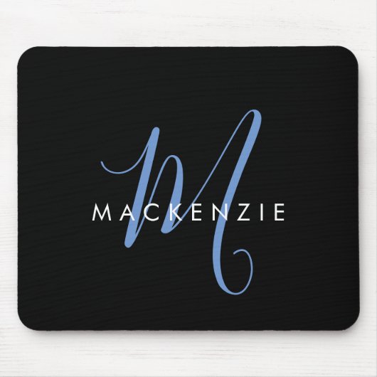 Elegantes, modernes Schwarz-Blau-Script-Monogramm Mousepad (Vorne)