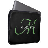 Elegantes, modernes Schwarz-Grün-Script-Monogramm Laptopschutzhülle (Vorne Rechts)