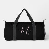 Elegantes, modernes Schwarz-Rosa-Script-Monogramm Duffle Bag (Vorderseite)