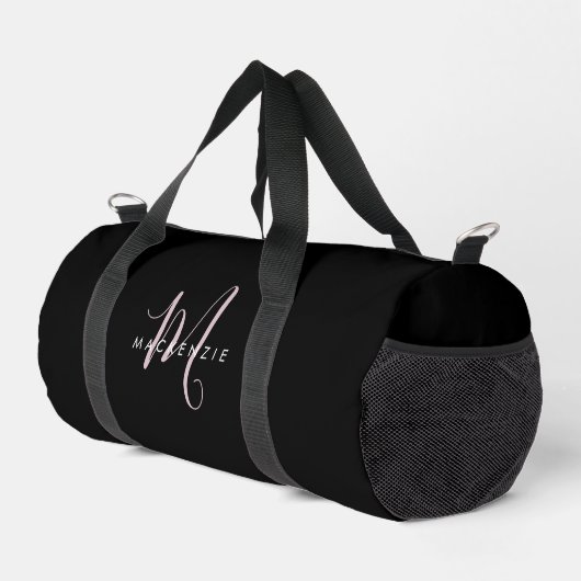 Elegantes, modernes Schwarz-Rosa-Script-Monogramm Duffle Bag (Rechte Ecke)