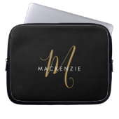Elegantes, modernes Schwarzes Script Monogram Laptopschutzhülle (Vorderseite)