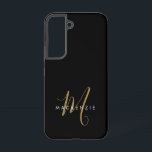 Elegantes, modernes Schwarzes Script Monogram Samsung Galaxy Hülle<br><div class="desc">Elegante moderne Black Gold Script Monogram Phone Case. Ein elegantes Goldskriptmonogramm in Verbindung mit einem weißen San-Serif-Schriftart sorgt für ein zeitgemäßes Aussehen.</div>
