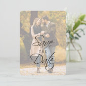 Elegantes, modernes Script-Hochzeitsszitat-Foto Save The Date (Stehend Vorderseite)