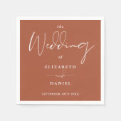 Elegantes, modernes Script Terracotta Wedding Serviette (Vorderseite)