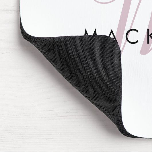 Elegantes, modernes White Blush Pink Script Monogr Mousepad (Ecke)