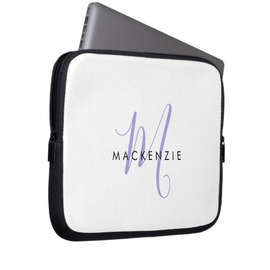 Elegantes, modernes White Lavender Script Monogram Laptopschutzhülle (Vorne Rechts)