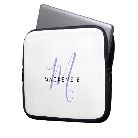 Elegantes, modernes White Lavender Script Monogram Laptopschutzhülle (Vorderseite Links)