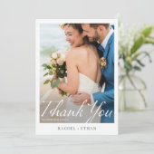 Elegantes, modernes White Script-Foto Hochzeit Dankeskarte (Stehend Vorderseite)