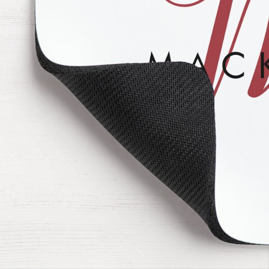 Elegantes, modernes White Script Monogram Mousepad (Ecke)