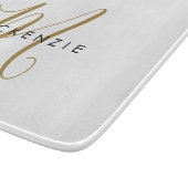 Elegantes, modernes White-Script-Monogramm Schneidebrett (Ecke)