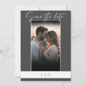 Elegantes Monogram Foto Caligraphy Dunkelgrau Save The Date (Rückseite)