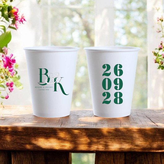 Elegantes Monogram Initials Polterabend-Party Pappbecher