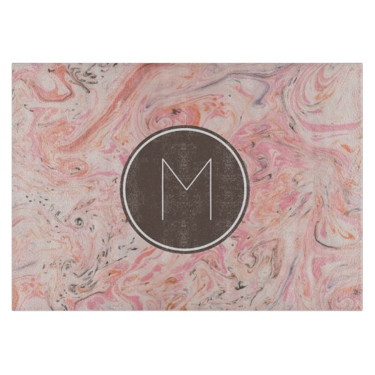 Elegantes Monogramm aus rosa Marmor Schneidebrett (Vorderseite)