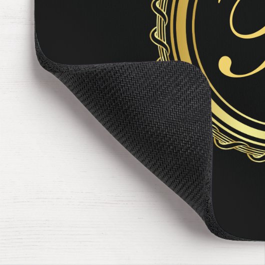 Elegantes Monogramm Gold und Black Medallion Mousepad (Ecke)